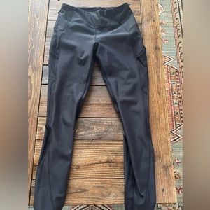 Black lululemon tech fleece lined leggings- size 6 water resistant for running